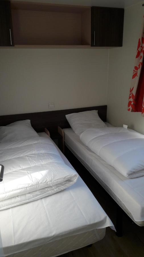 Mobil home récent clim 3ch Camping3* piscine Argelès-sur-Mer Extérieur photo